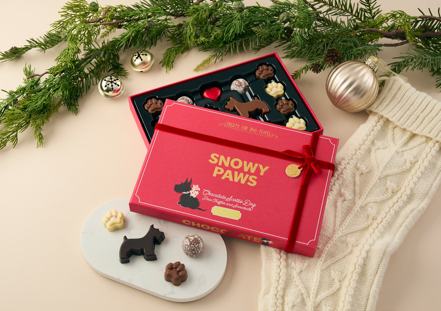 Snowy Paws - Dog Lovers Truffle Selection