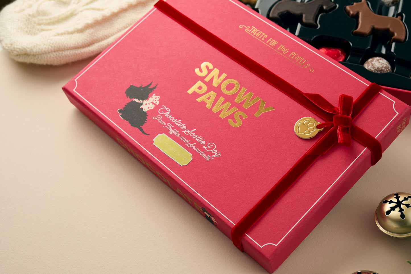 Snowy Paws - Dog Lovers Truffle Selection